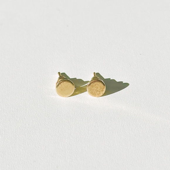 Circle Gold Studs - Picture 1 of 1